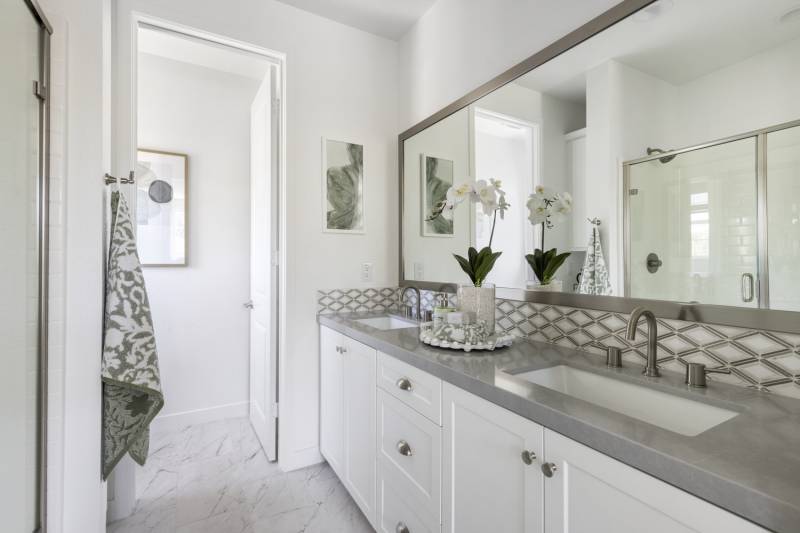 Plan 6 Model Home Bathroom